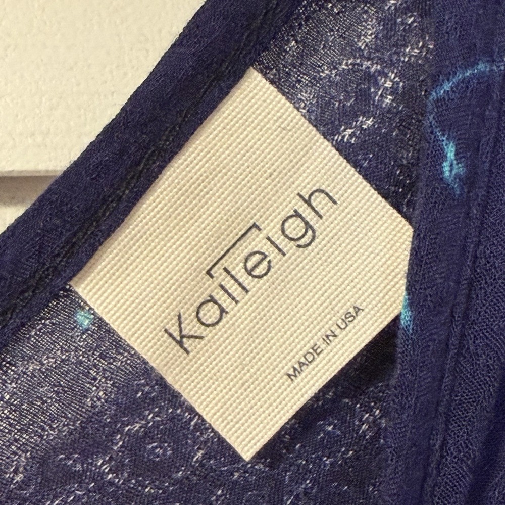 Kaileigh Navy Floral Dolman Sleeve Blouse Size XL Rayon Made in USA - Picture 3 of 14